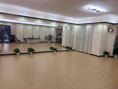 -简·无界健身工作室·运动康复·体态(石厦店)