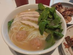 鸡汤米线-胡麻(静安嘉里店)