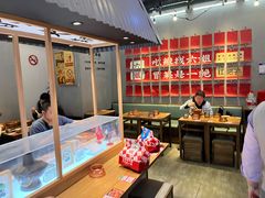 -成都你六姐·牛肉冒菜(上海环宇荟店)