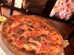 意大利熏火腿和蘑菇披萨-IL TEATRO 精品意大利餐厅