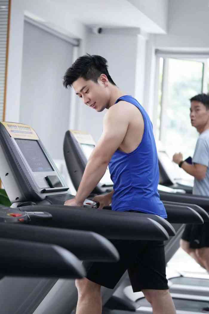 超鹿运动(湖东路实达皇冠店)-"嚯嚯嚯哈,跑到附近喝喝咖啡,顺便过来