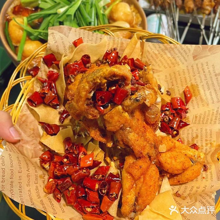 如果不够吃的话，可以自己额外加皮皮虾之类的