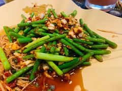 油爆蒜苗-肉店炸炸炸·爆汁孜然牛肉