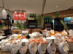 自助取餐区-厦门悦华酒店·绿庭主题自助餐厅