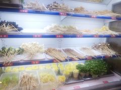 自助取餐区-钢管厂五区小郡肝串串香(南山店)