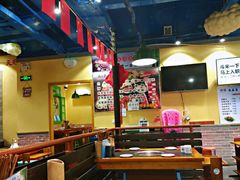 大堂-两三事小郡肝串串香火锅(桂庙店)