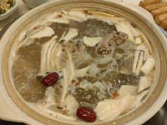 酸萝卜老鸭汤-土连锅·现熬养生汤锅(梁家巷店)