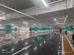 -金融街购物中心停车场