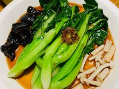 豆豉鲮鱼油麦菜-新白鹿餐厅(龙游路总店·杭帮菜名店)