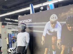 -迪卡侬(顺峰山店)