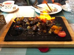 田园澳洲骰子牛肉-蜜桃花开·中西融合菜E&W(南长街店)