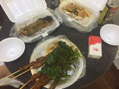 -覃记海鲜美食餐厅