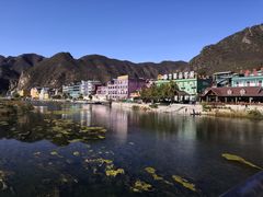 -百里峡七彩艺术小镇