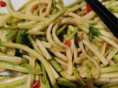 巧拌葫芦丝-陈寔包子王·卤煮小肠·京味小吃(龙潭店)