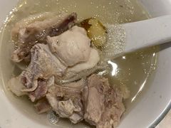 -东椰·海南椰子鸡火锅(朝阳门店)