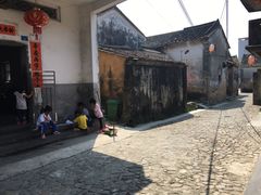 -皇思扬古围村