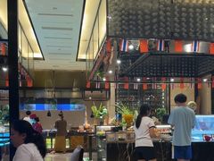 -广州万富希尔顿酒店·感趣自助餐厅·金秋蟹宴生蚝海鲜刺身烧烤