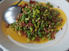 蒜苗牛肉配玉米饼-江宴渔村·鱼鲜土菜(紫荆广场店)