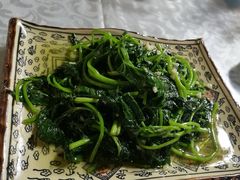 -范饭椰林川湘味海鲜·椰子鸡(三亚湾椰梦长廊店)
