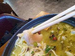 -周鱼小馆石锅酸菜鱼(活力汇店)