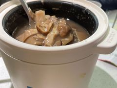 滋补菌菇汤-小鱼小牛·鱼牛干锅·脆鱼火锅(世欧广场店)