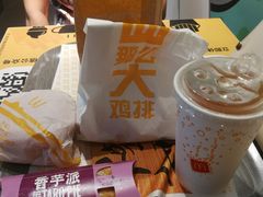 -麦当劳(金山红星美凯龙DT店)