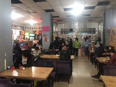 大堂-蜀霞记麻辣串(总店)
