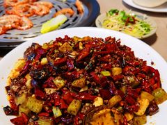 招牌麻辣香锅-日进一片海.生腌海鲜火锅.宵夜烧烤(三里屯总店)