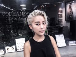 -Godhands美发设计沙龙