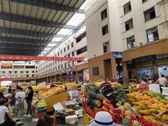 -三亚新鸿港水果一级批发市场