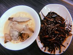 猪颈肉芝士捞公仔面-新记餐厅(香槟大厦店)