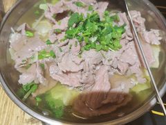 -冯烫烫跷脚牛肉·川菜小馆(武胜西街店)