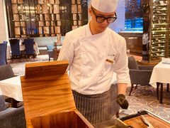 -AZUR聚(香格里拉饭店)