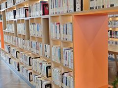 -漕河泾街道图书馆(漕河泾社区文化活动中心店)