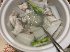 -榕树下海鲜馆(坪山路店)