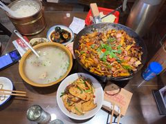 -富正毅三下锅·湘西韵味(天门山索道店)