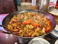 -富正毅三下锅·湘西韵味(天门山索道店)