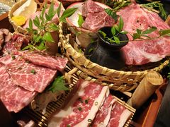 -山川小町·极番烧肉(新地假日广场店)