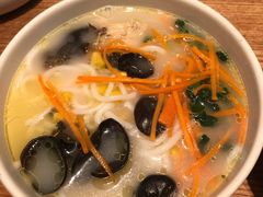 鸡汤米线-云海肴·汽锅鸡·云南菜(广安门天虹店)