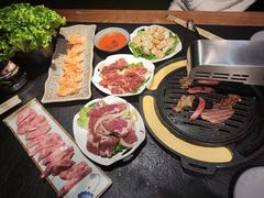 -七甲山烤肉(长白山奇石山珍根艺一条街店)