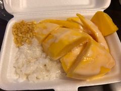 -芒果糯米饭摊子