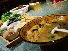 -歆和农庄·烤全羊