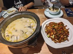 -九锅一堂酸菜鱼(万达广场店)