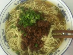 -沈家仁牛肉面(大堰三村总店)