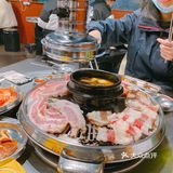 建设路自助烧烤，大口吃肉的感觉真爽～