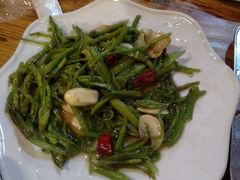 -小锅巴纳西餐厅