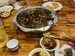 -乡土特色.冷锅鱼.牦牛肉汤锅