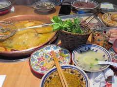 -洱火云南酸菜牛肉火锅(石景山当代商城店)