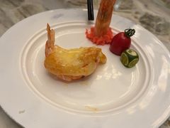 -浅深(世茂滨江精品店)
