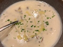 奶油蘑菇汤-Laures·月桂西班牙碳烤餐厅(十尚坊店)